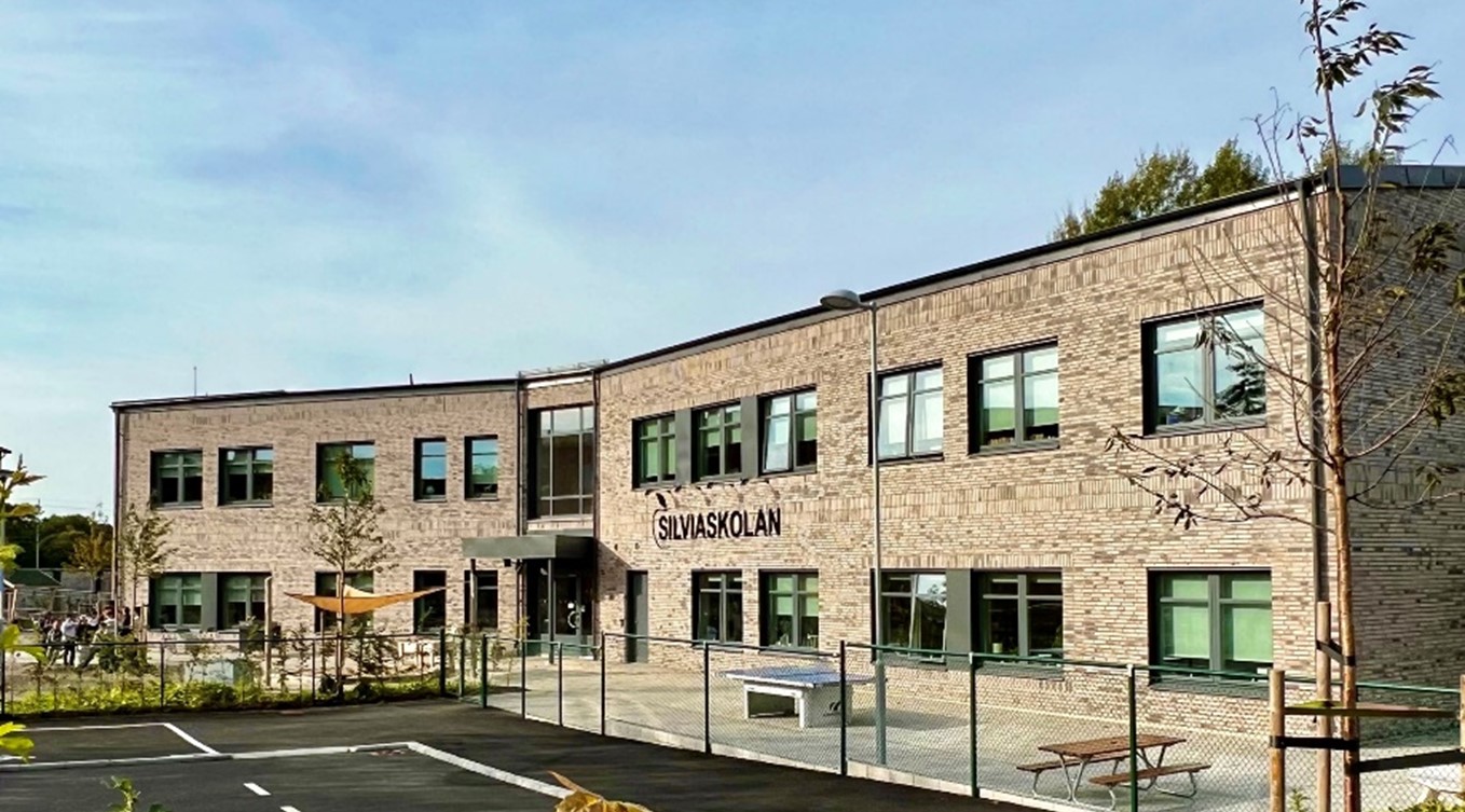 Silviaskolan och Syrsans Hörselförskola öppnar i nya lokaler