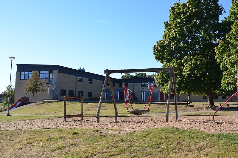 Hässleholms Montessoriskola och skolgård